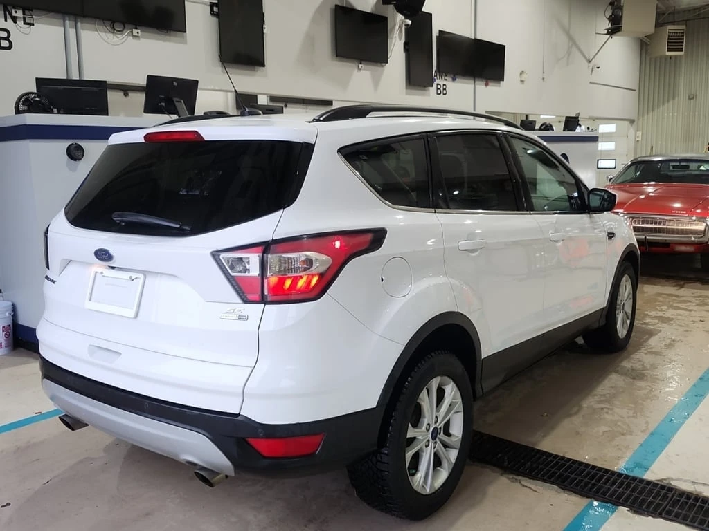 Ford Escape * SE * CARFAX * БЕЗ ПЪРВОНАЧАЛНА ВНОСКА - изображение 3