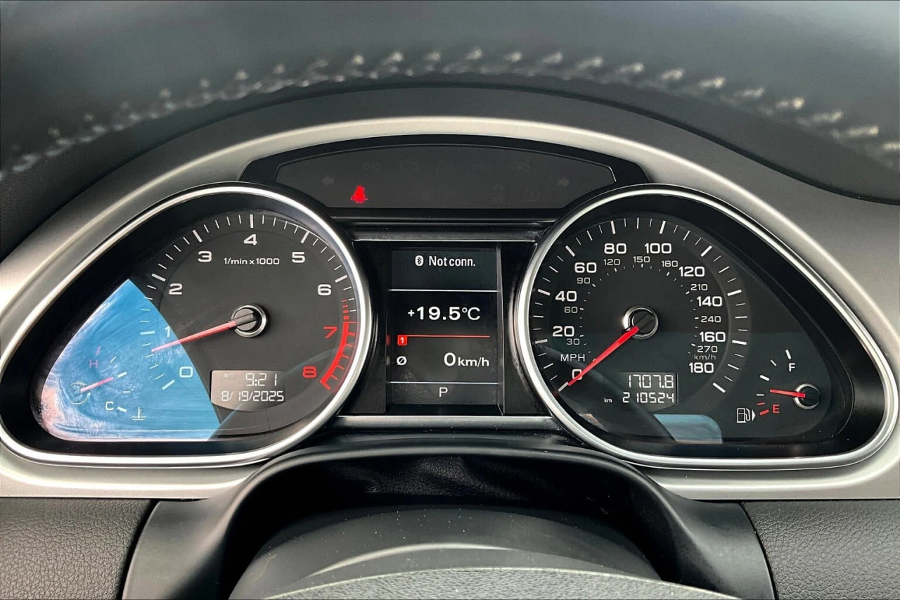 Audi Q7 * АВТО КРЕДИТ* ЦЕНА ДО БГ * СЕРВИЗНА ИСТОРИЯ *  - изображение 9