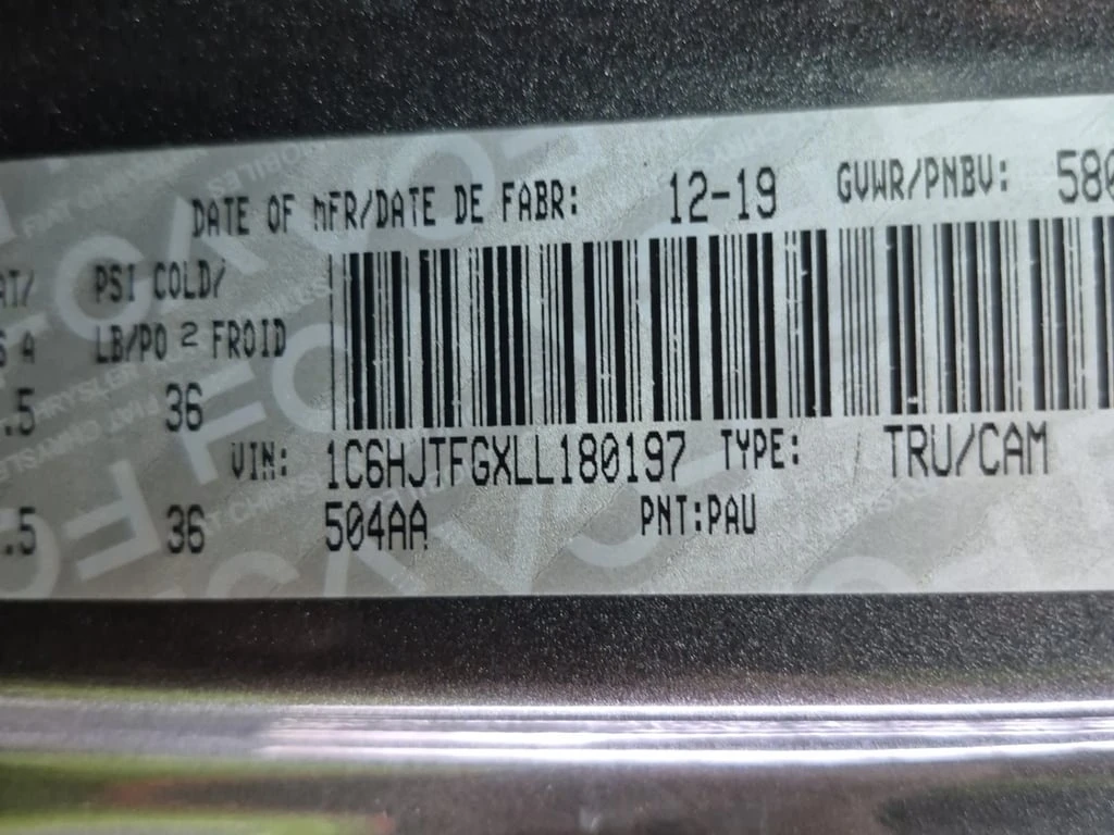 Jeep Gladiator * OVERLAND CREW CAB SHORT BED * CARFAX *  | Mobile.bg � ����������� 15