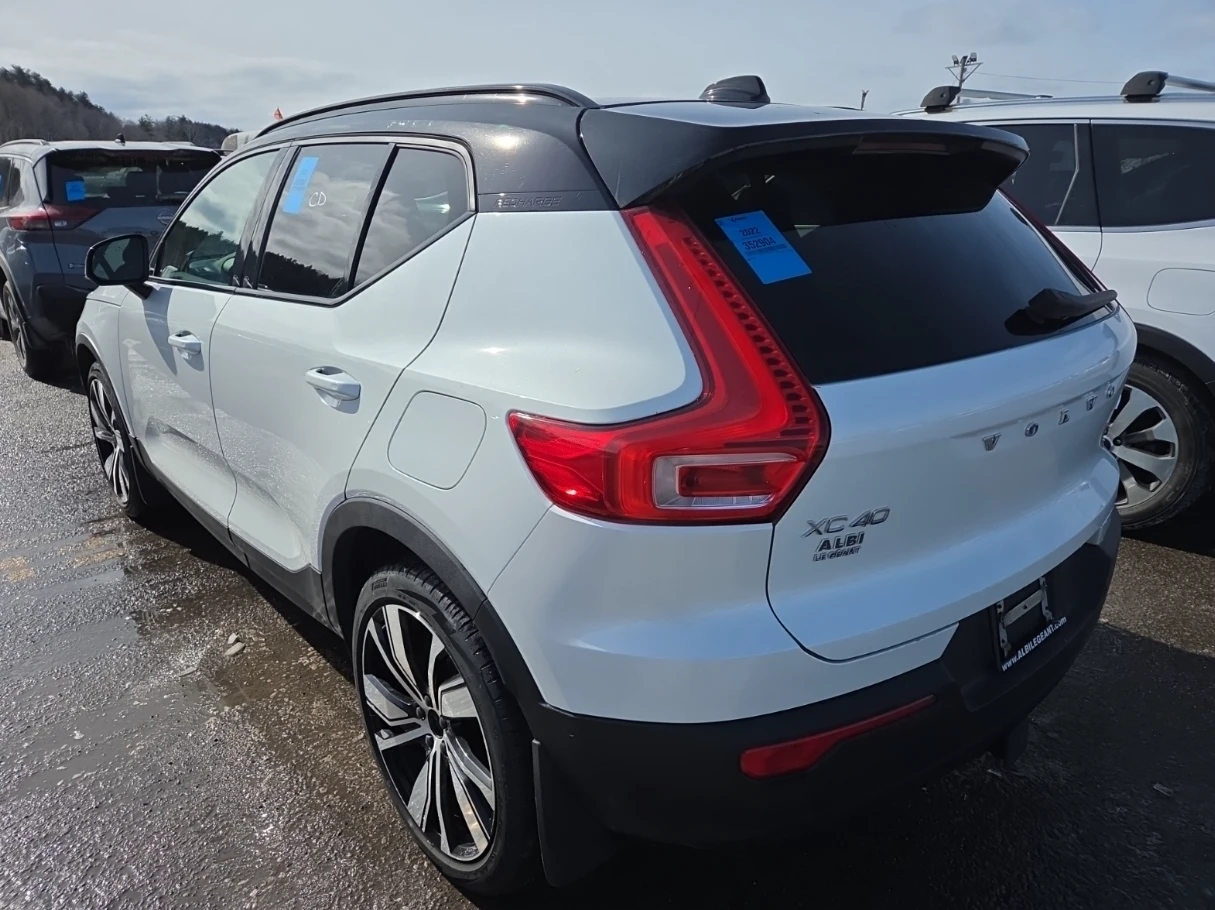 Volvo XC40 2022 Volvo XC40 Recharge Pure Electric ULTIMATE, снимка 4 - Автомобили и джипове - 53873031