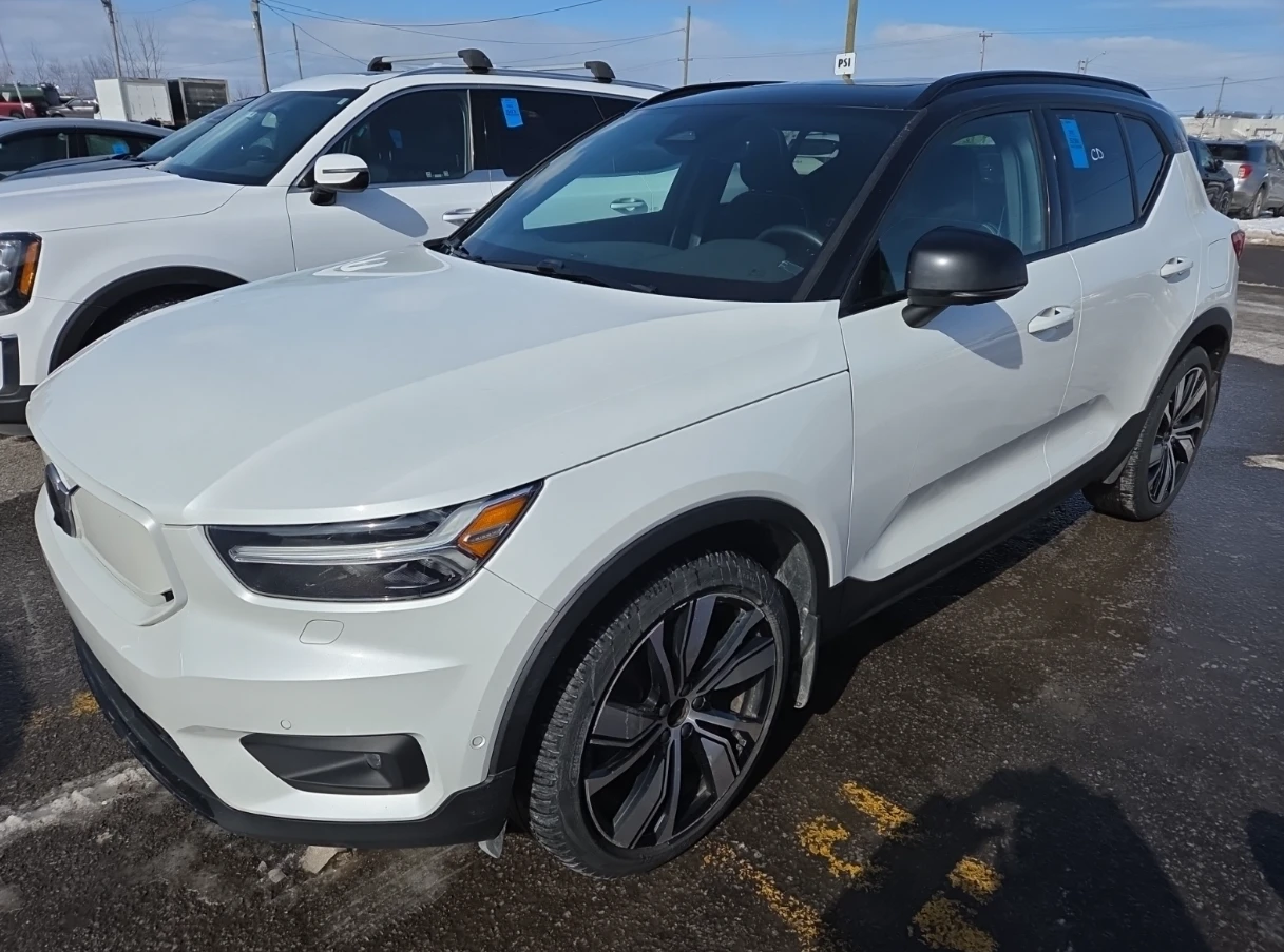 Volvo XC40 2022 Volvo XC40 Recharge Pure Electric ULTIMATE | Auto.bg — изображение 1