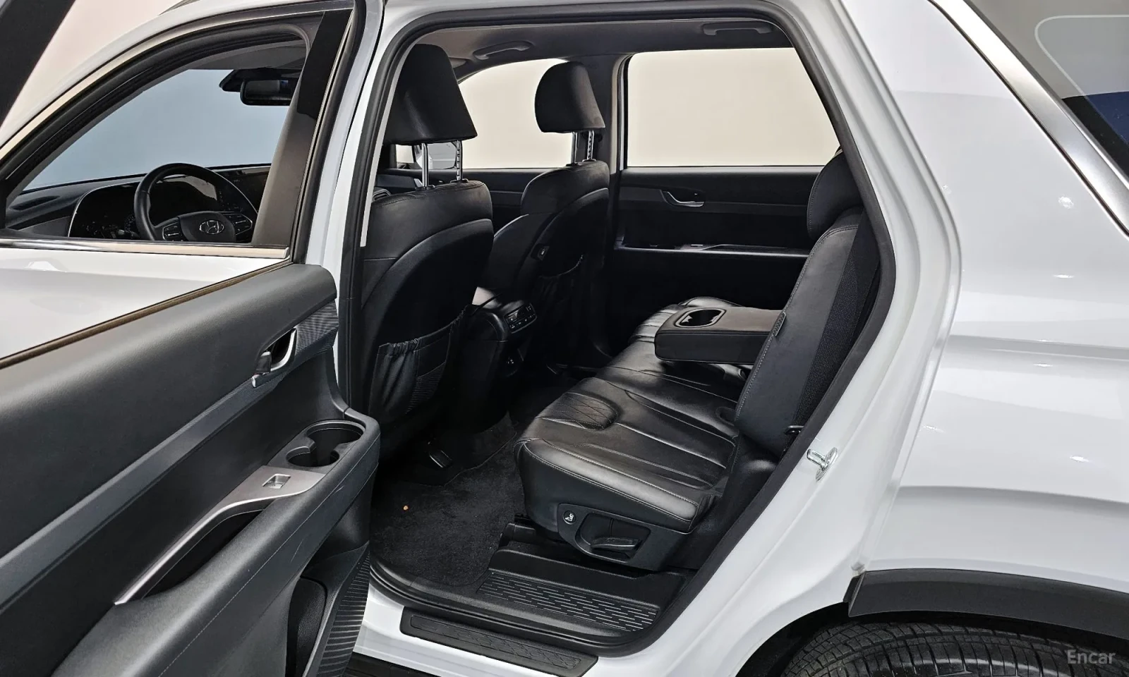 Hyundai Palisade 3.8 2WD, снимка 10 - Автомобили и джипове - 54126152