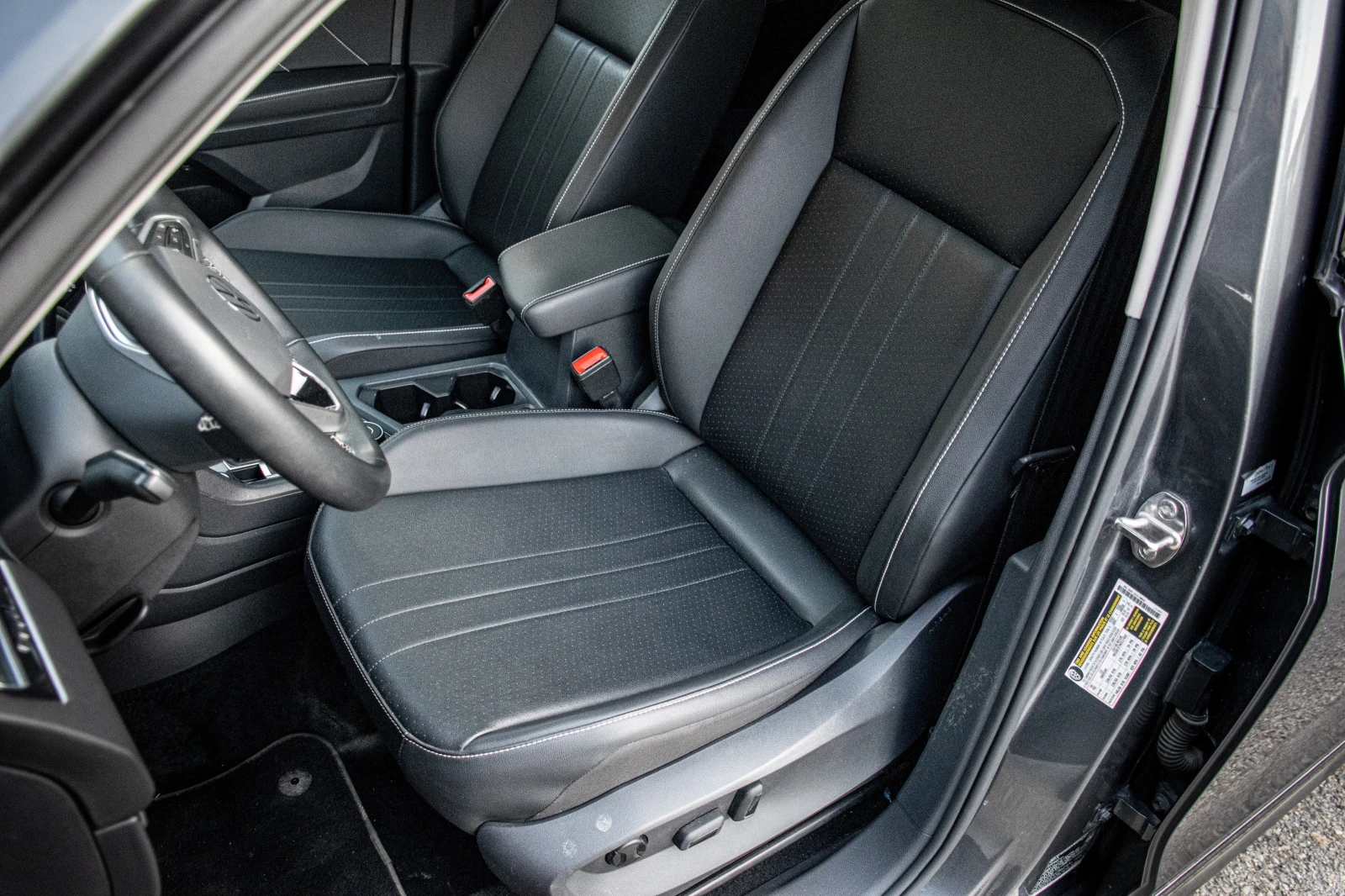 VW Tiguan Allspace, снимка 12 - Автомобили и джипове - 54248562