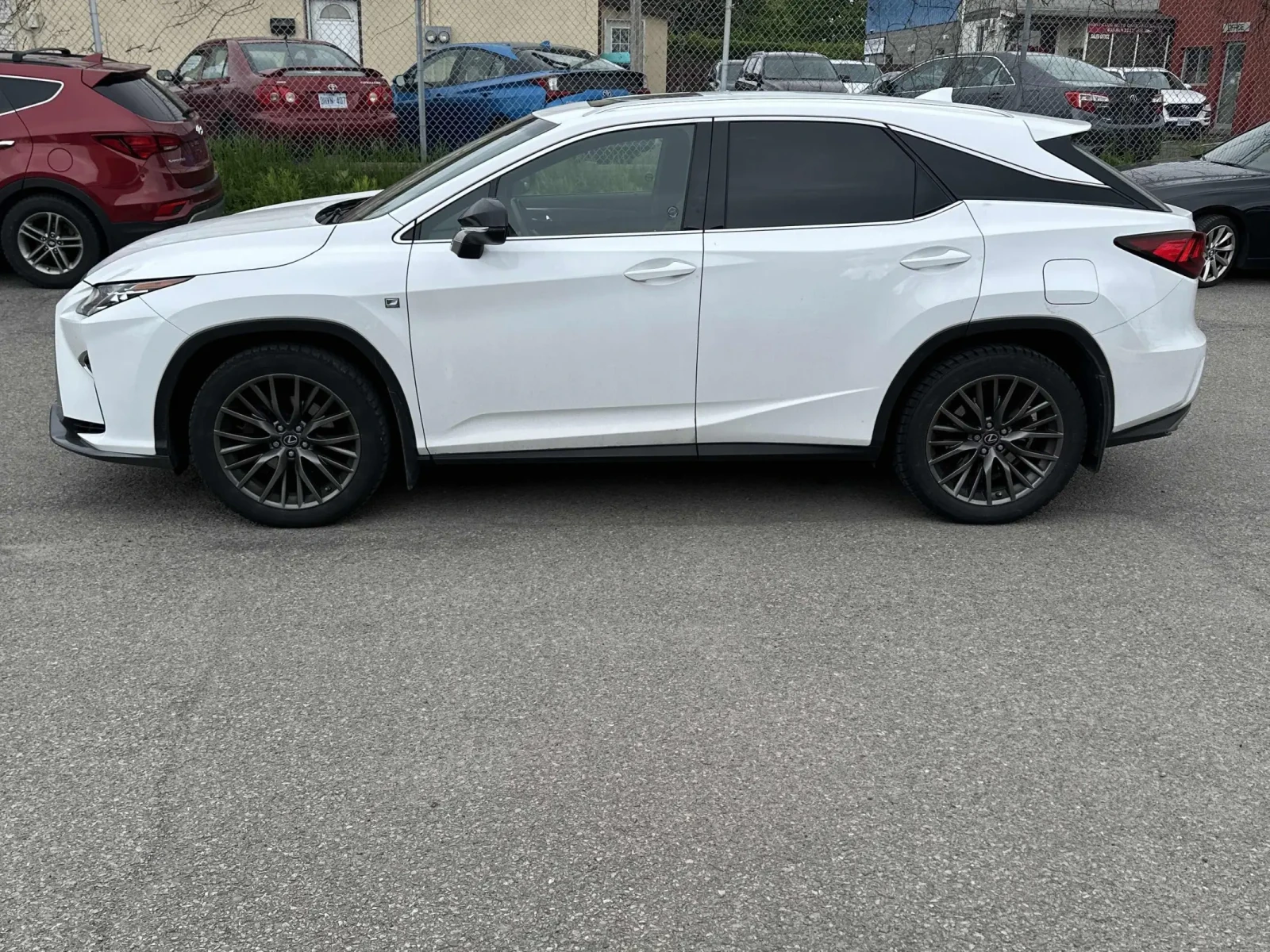Lexus RX 350 AWD 4dr * 2КЛЮЧА * CARFAX * АВТО КРЕДИТ * , снимка 3 - Автомобили и джипове - 54723638