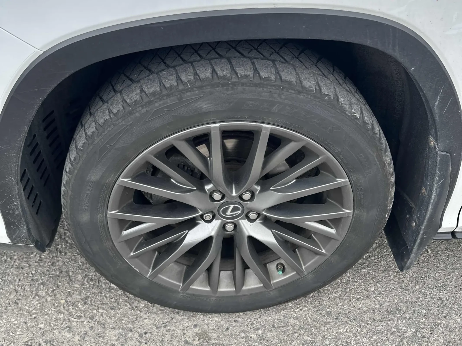 Lexus RX 350 AWD 4dr * 2КЛЮЧА * CARFAX * АВТО КРЕДИТ * , снимка 6 - Автомобили и джипове - 54723638