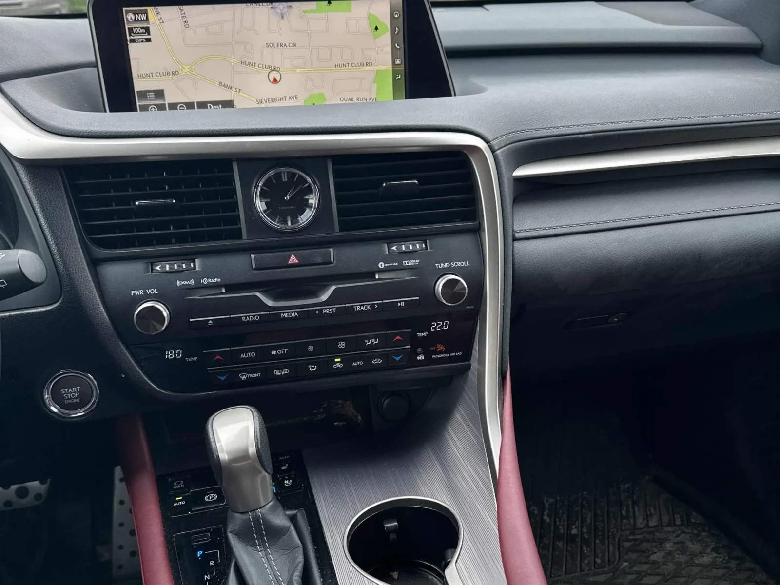 Lexus RX 350 AWD 4dr * 2КЛЮЧА * CARFAX * АВТО КРЕДИТ * , снимка 11 - Автомобили и джипове - 54723638