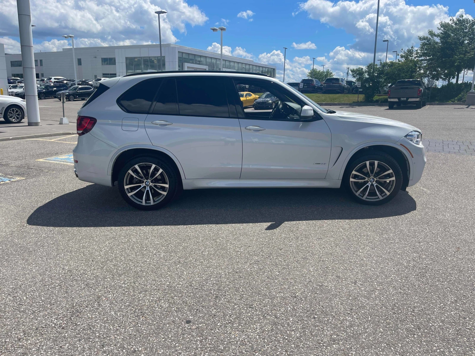 BMW X5 HUD* H/K* Digital* M-Sport* Memory* BMW Certified, снимка 5 - Автомобили и джипове - 54998430