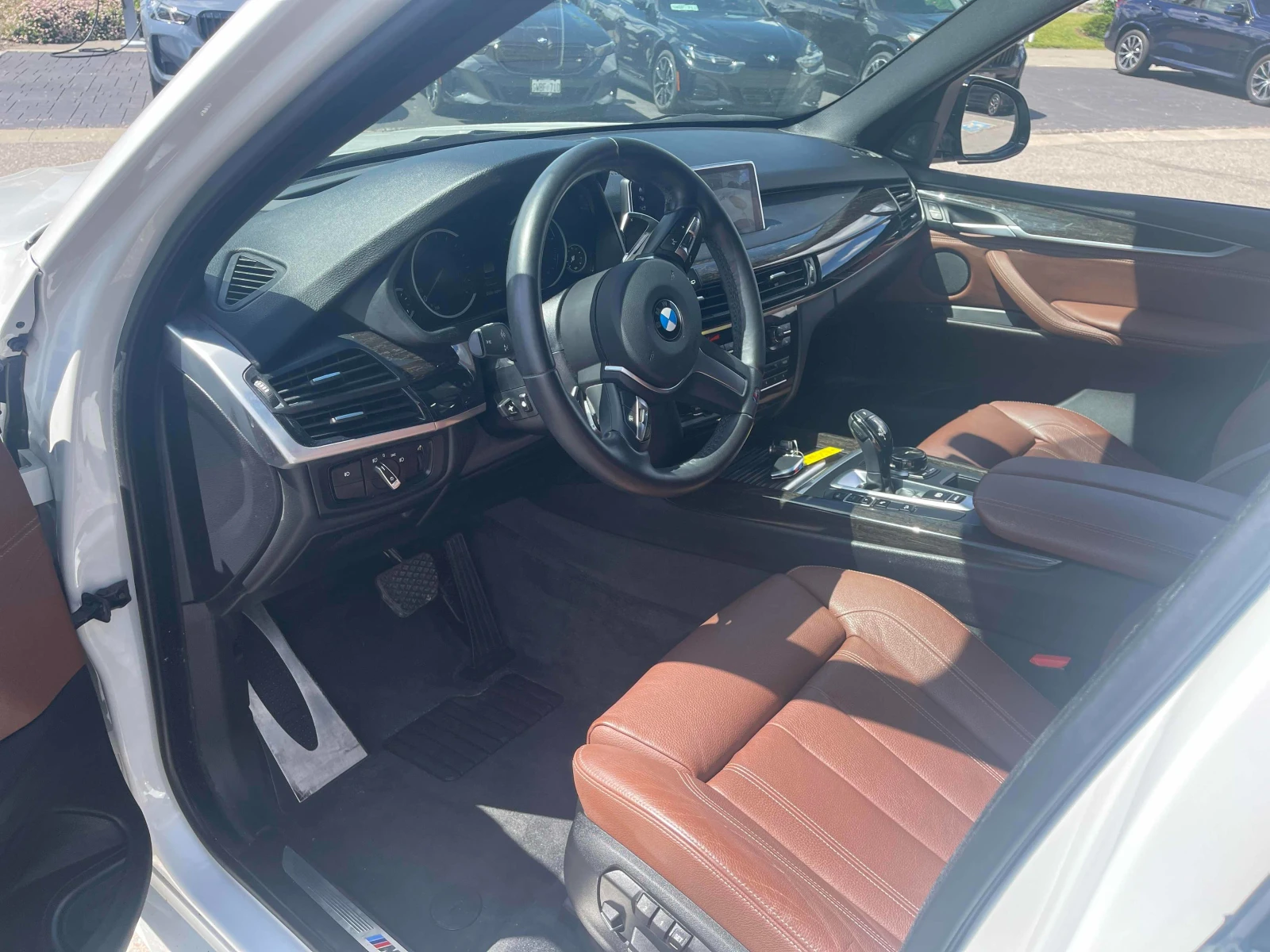 BMW X5 HUD* H/K* Digital* M-Sport* Memory* BMW Certified, снимка 7 - Автомобили и джипове - 54998430