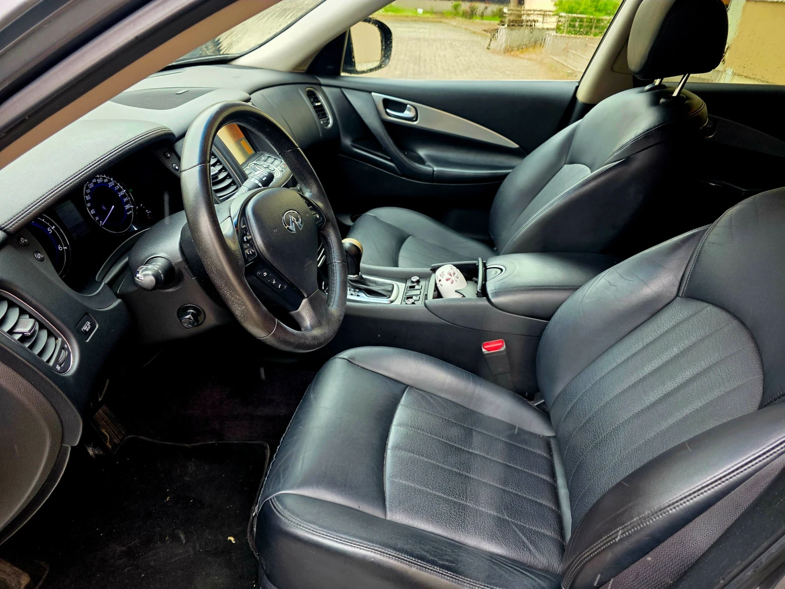 Infiniti QX50 3.0D V6 AWD Premium, снимка 9 - Автомобили и джипове - 55223140