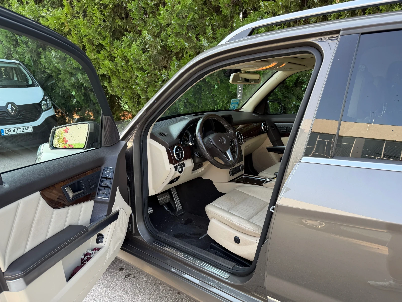 Mercedes-Benz GLK GLK 250 Bluetec AMG, снимка 8 - Автомобили и джипове - 55347763