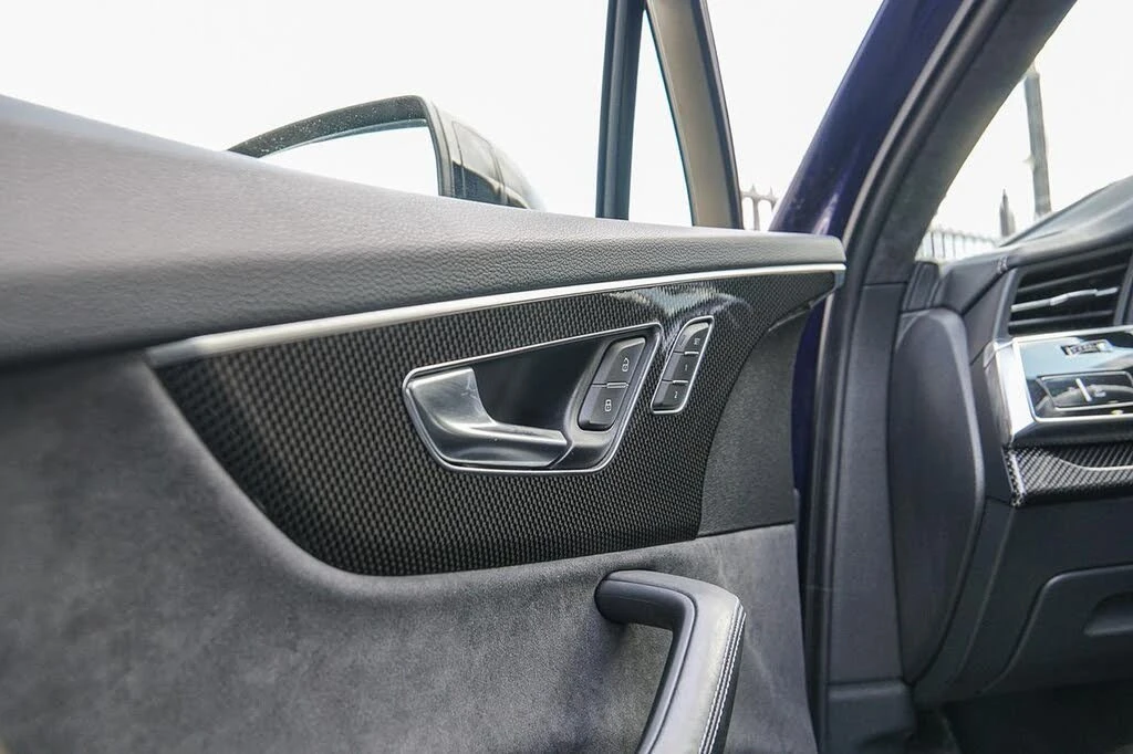 Audi SQ7 * Quattro* ПАНО* KEYLESS* Camera* ПОДГРЕВ* 360* , снимка 10 - Автомобили и джипове - 55624709