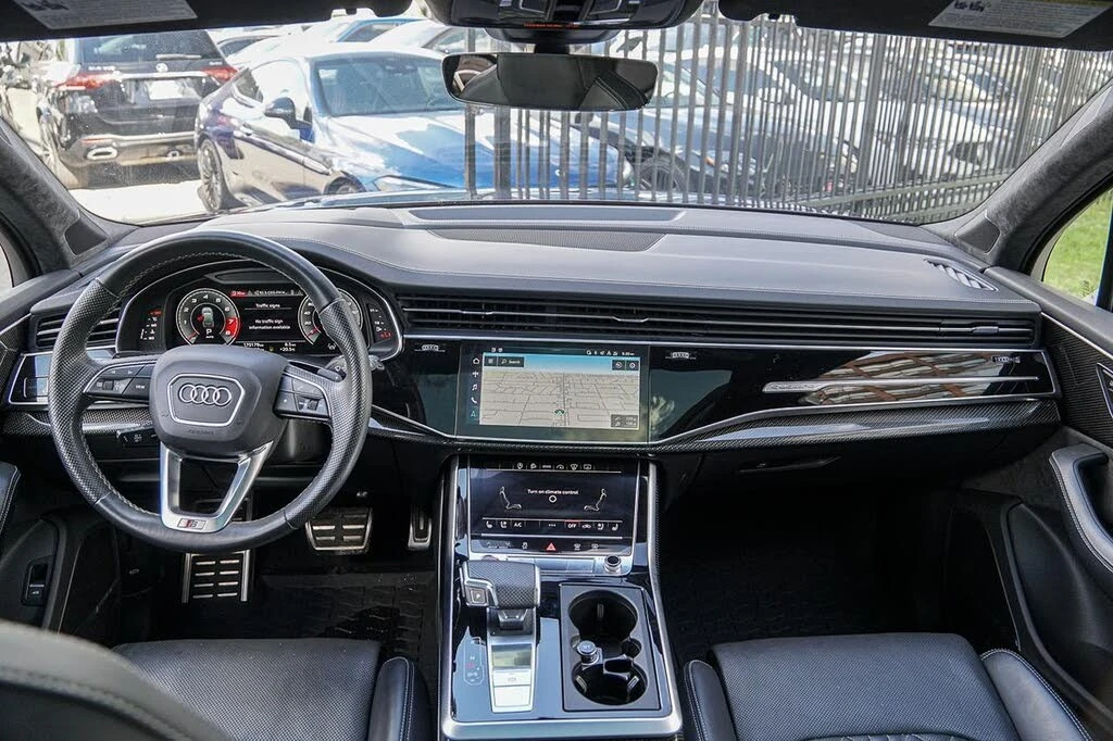 Audi SQ7 * Quattro* ПАНО* KEYLESS* Camera* ПОДГРЕВ* 360* , снимка 13 - Автомобили и джипове - 55624709