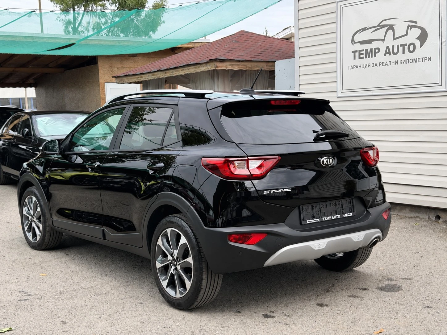 Kia Stonic 1.4MPI* 100к.с.* С ПЪЛНА СЕРВИЗНА ИСТОРИЯ В KIA, снимка 5 - Автомобили и джипове - 56119603
