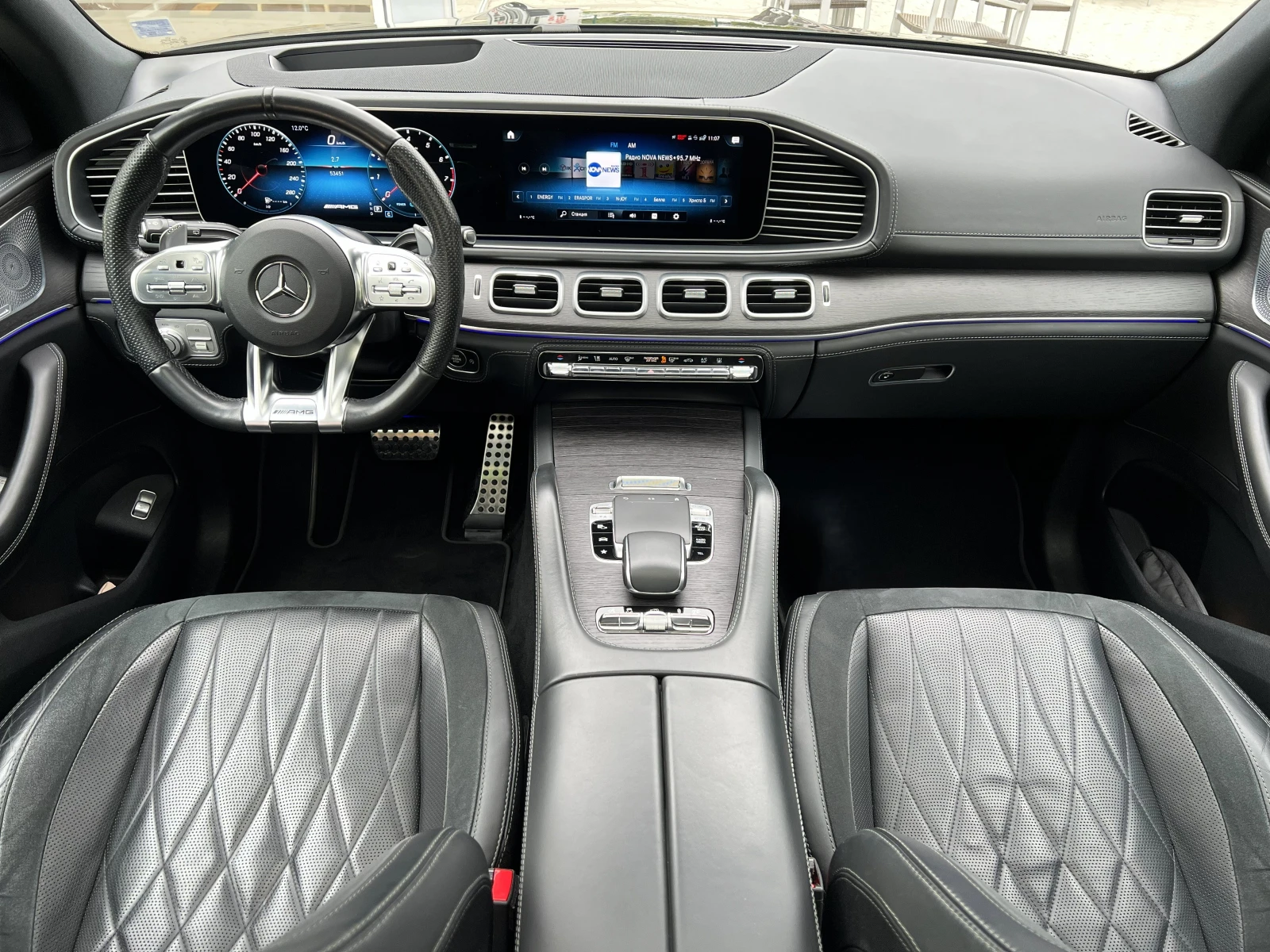 Mercedes-Benz GLE 53 4MATIC TRACK PACE / HUD / PANO / MULTIBEAM / BURM / 360 /, снимка 10 - Автомобили и джипове - 56222626