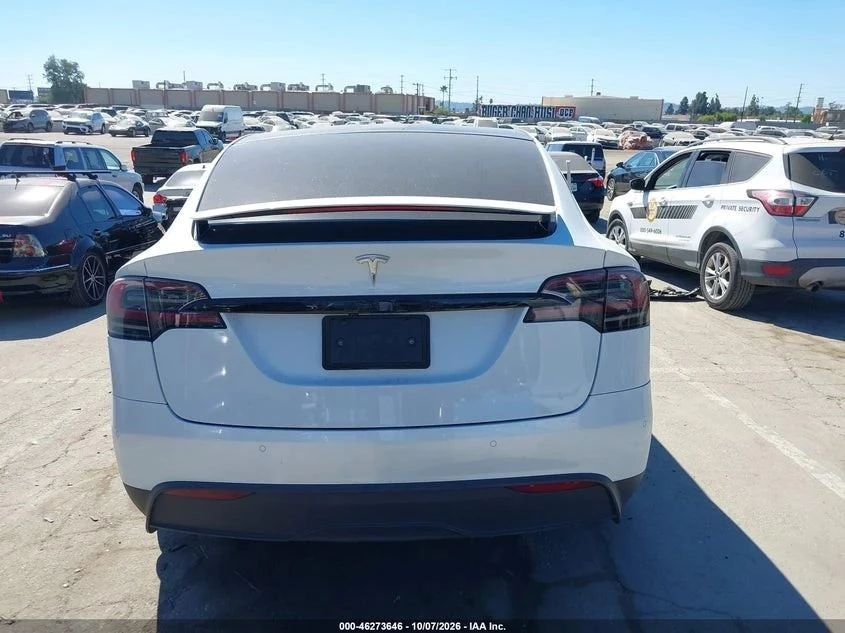 Tesla Model X, снимка 13 - Автомобили и джипове - 56684824