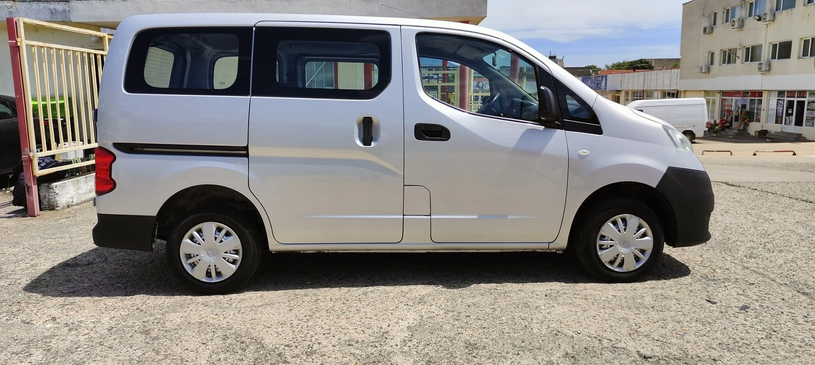 Nissan NV200 1.6i-96хил11г - изображение 8