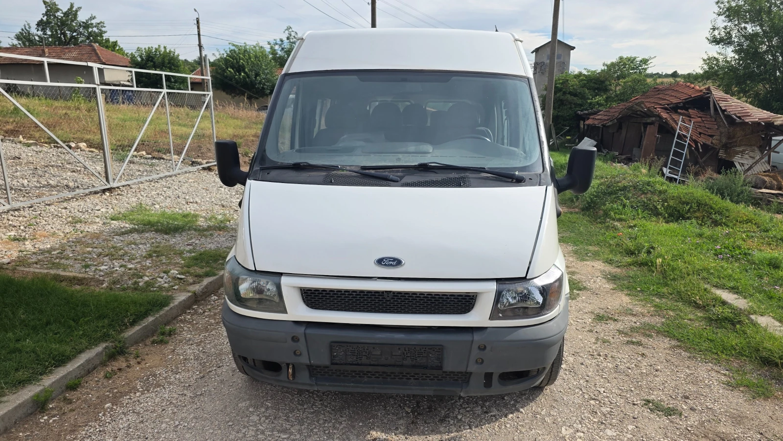 Ford Transit 2.4tdi 6 места, снимка 10 - Бусове и автобуси - 54128101