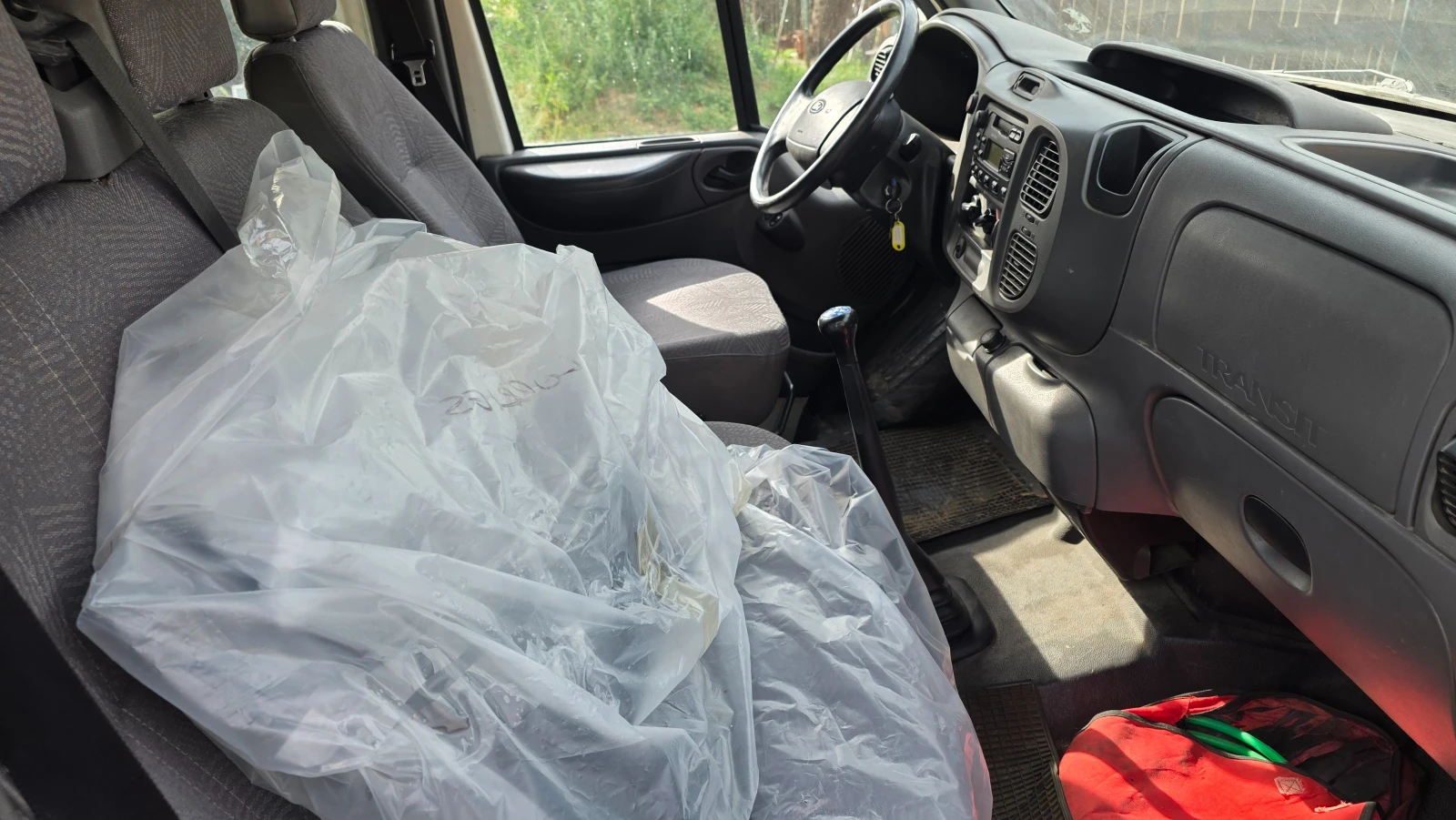 Ford Transit 2.4tdi 6 места, снимка 9 - Бусове и автобуси - 54128101