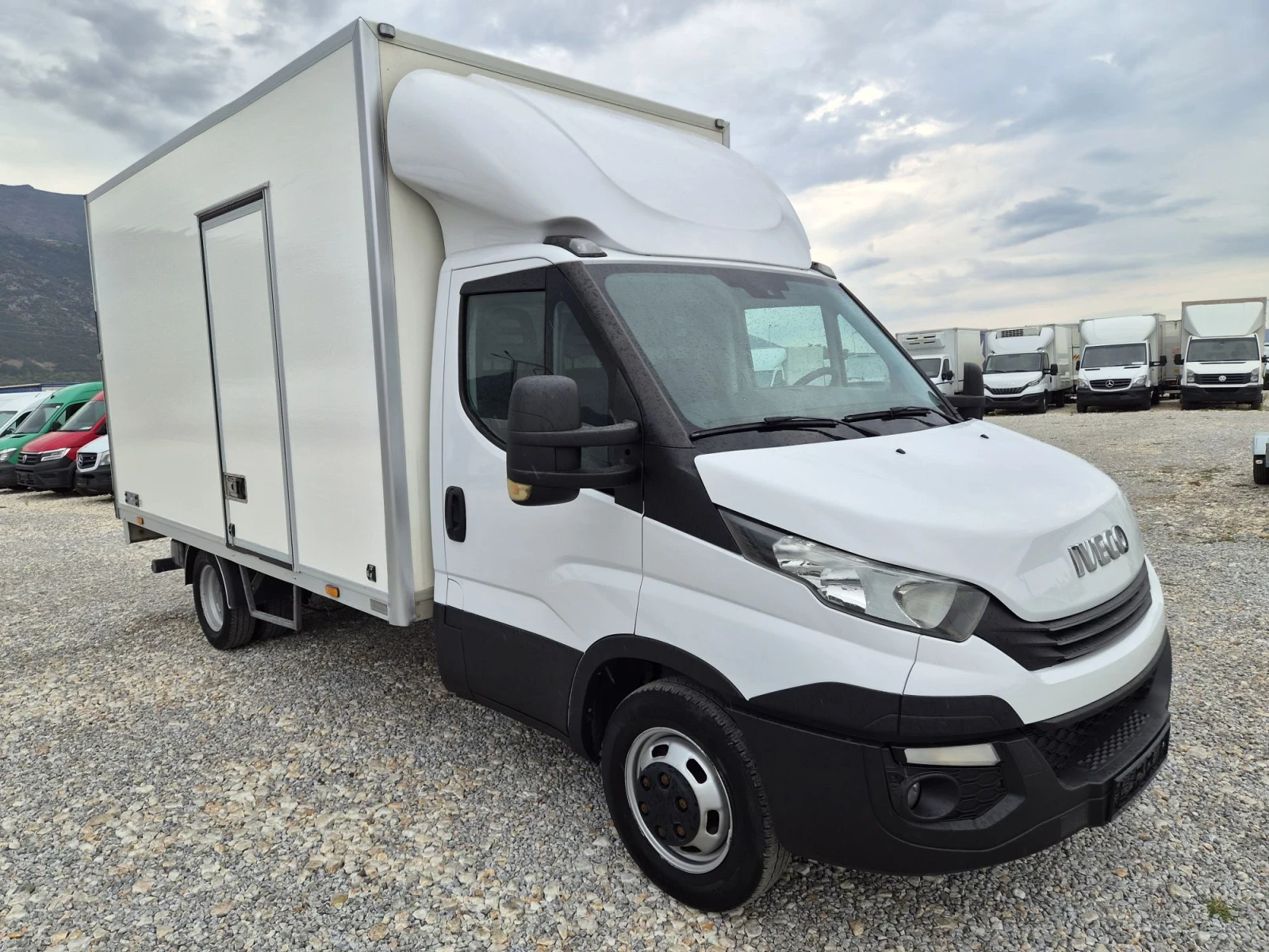 Iveco Daily 35c15* Падащ Борд* Климатик* 4.20 метра, снимка 6 - Бусове и автобуси - 56070341