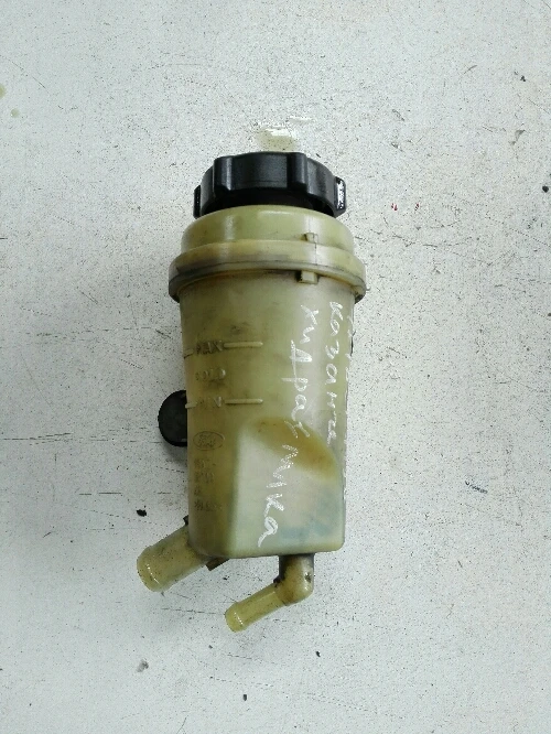 Казанче хидравлична течност Форд Фокус 1.8тдци