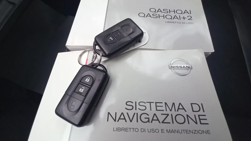 Nissan Qashqai FULL4Х4 ИЗКЛЮЧИТЕЛН СЕРВИ КНИЖК УНИКТ АВТОМТ ИТАЛЯ, снимка 14 - Автомобили и джипове - 22214727