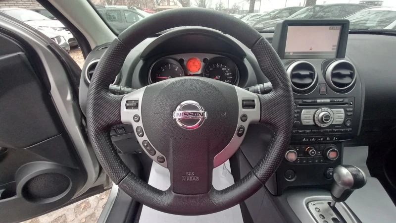 Nissan Qashqai FULL4Х4 ИЗКЛЮЧИТЕЛН СЕРВИ КНИЖК УНИКТ АВТОМТ ИТАЛЯ, снимка 9 - Автомобили и джипове - 22214727