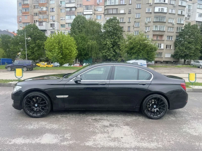 BMW 740, снимка 14 - Автомобили и джипове - 47760335