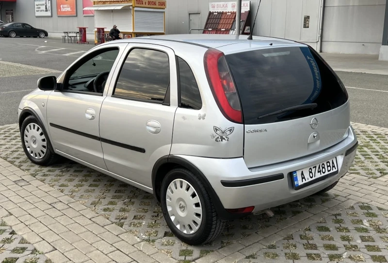 Opel Corsa 1.2i 2006г Фейслифт, снимка 2 - Автомобили и джипове - 48130926