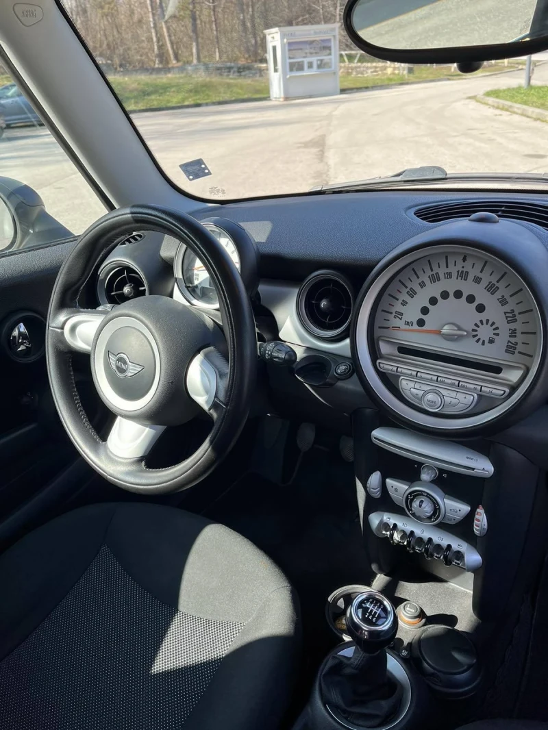 Mini One 1.4 95кс, снимка 6 - Автомобили и джипове - 48263183