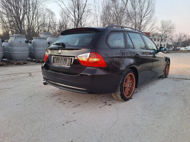 BMW 320, снимка 4 - Автомобили и джипове - 48709062