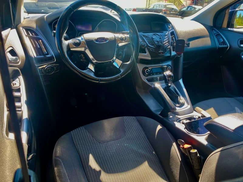 Ford Focus 1, 6 LPG TITANIUM , снимка 12 - Автомобили и джипове - 51623337