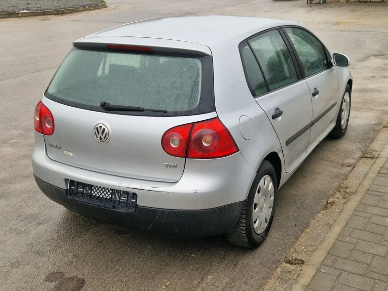 VW Golf 1.9 TDI, снимка 7 - Автомобили и джипове - 52361900