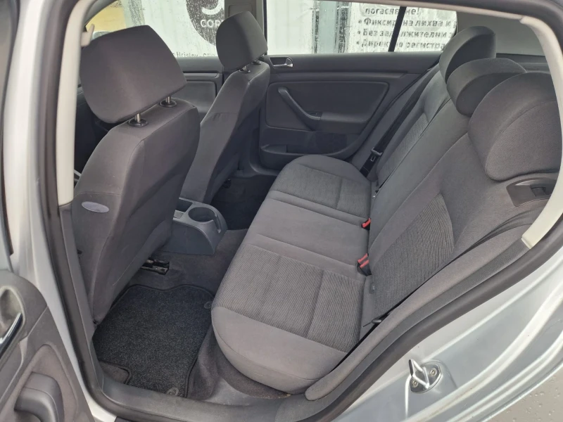 VW Golf 1.9 TDI, снимка 11 - Автомобили и джипове - 52361900
