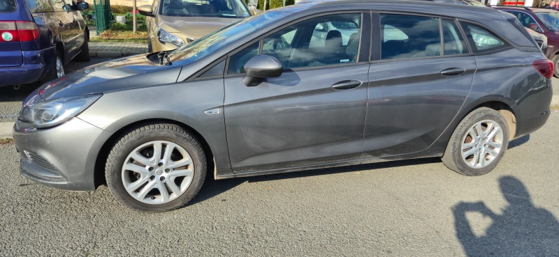 Opel Astra Sports Tourer, снимка 5 - Автомобили и джипове - 52752895