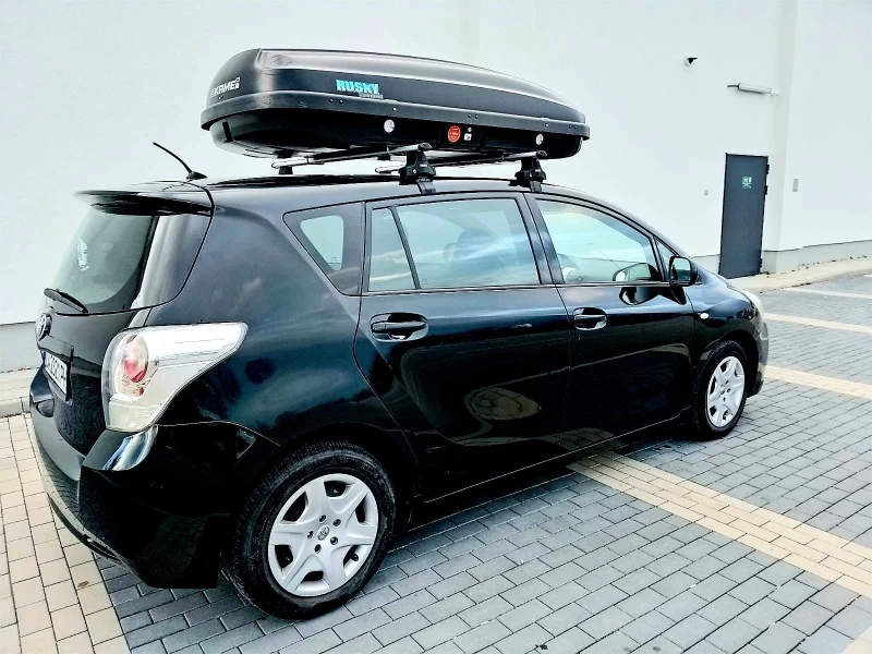 Toyota Verso D-4-D, снимка 3 - Автомобили и джипове - 52967766