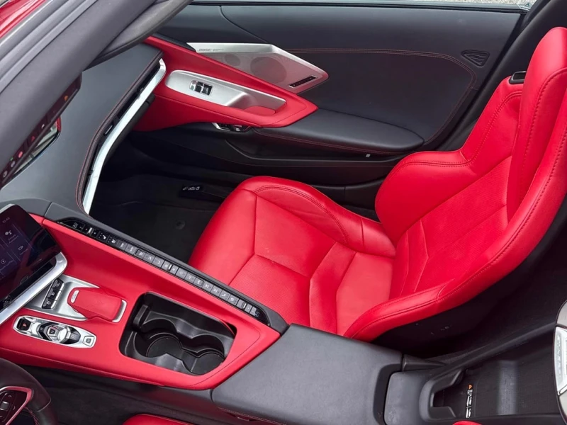 Chevrolet Corvette 2LT 2024 * CARFAX * ПОДГРЕВИ* ОБДУХВАНЕ* , снимка 16 - Автомобили и джипове - 53283536