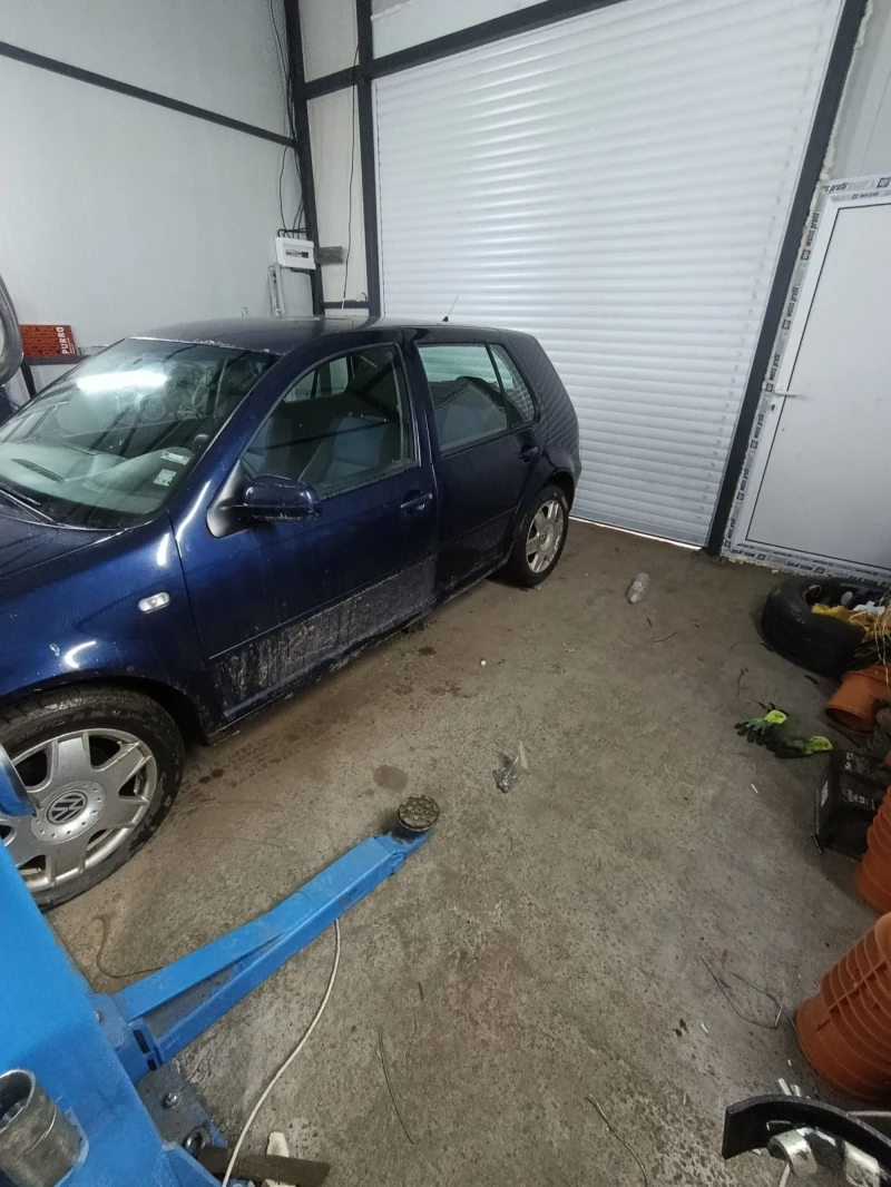 VW Golf 1.9, снимка 13 - Автомобили и джипове - 53493407