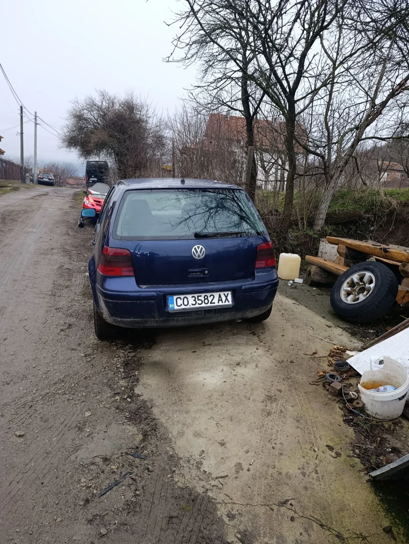 VW Golf 1.9, снимка 3 - Автомобили и джипове - 53493407