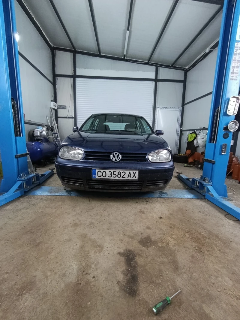 VW Golf 1.9, снимка 11 - Автомобили и джипове - 53493407