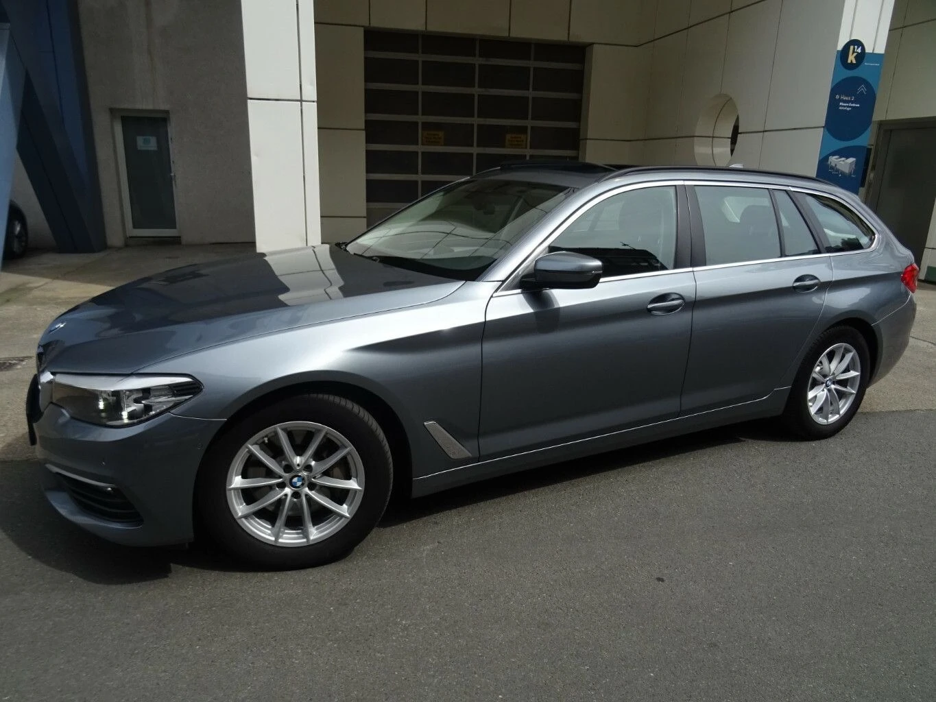 BMW 530 530xd/G30/G31/540xi, снимка 1