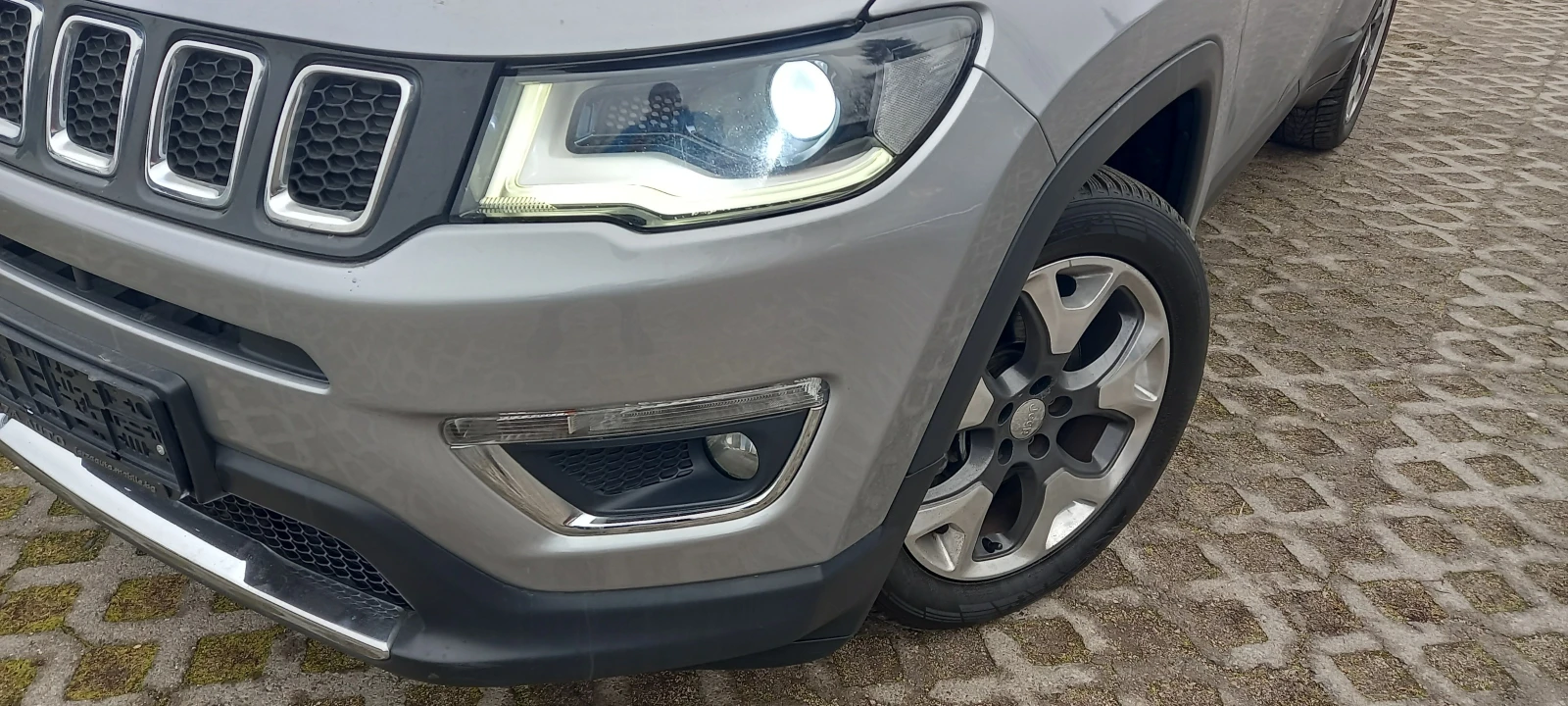 Jeep Compass FULL LIMITED ИЗКЛЮЧИТЕЛН СЕРВИ КНИЖК УНИКТ ОБСЛУЖН - изображение 3