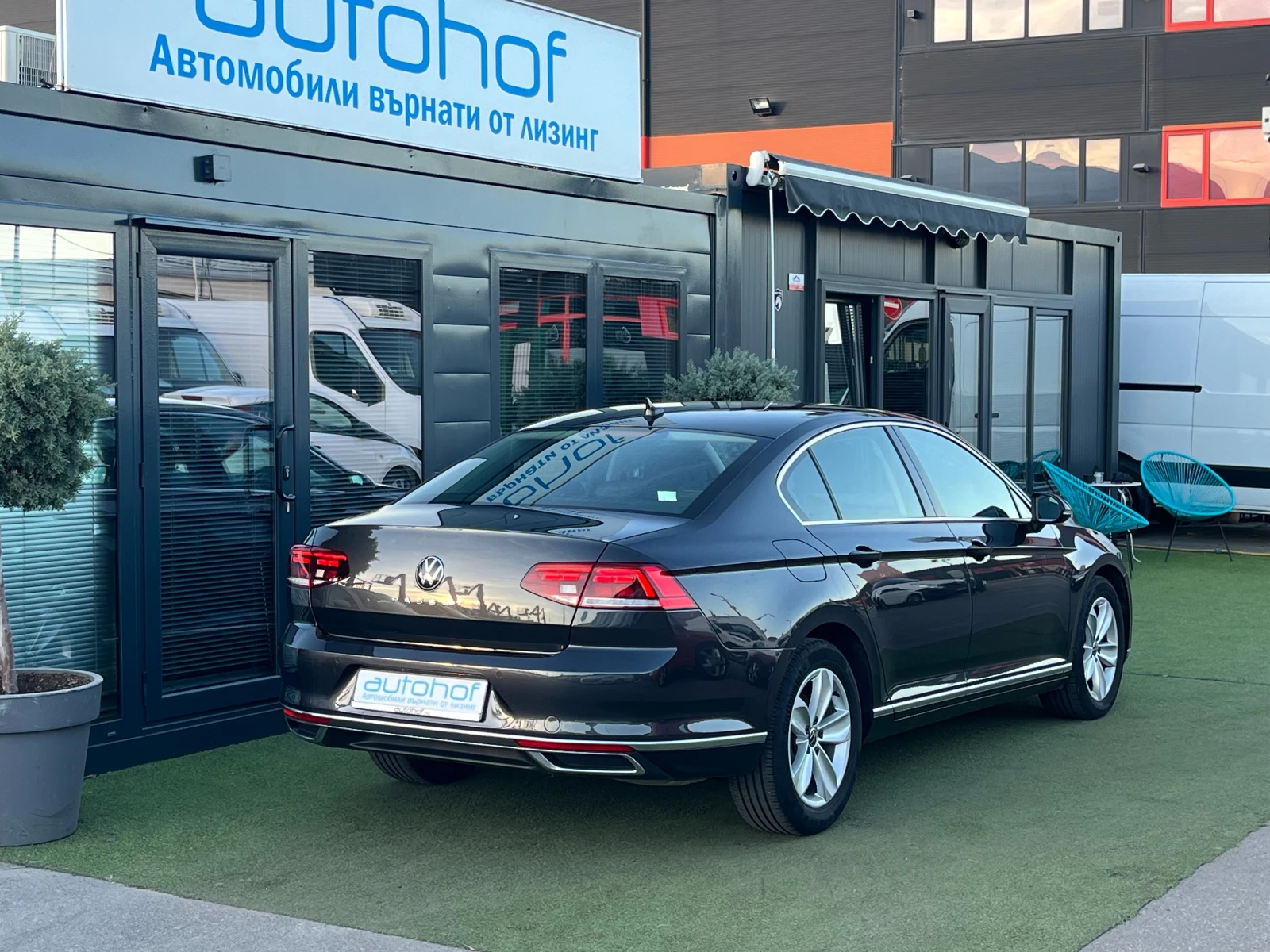 VW Passat ELEGANCE/2.0TSI/DSG7/190к.с./Гаранция - изображение 6