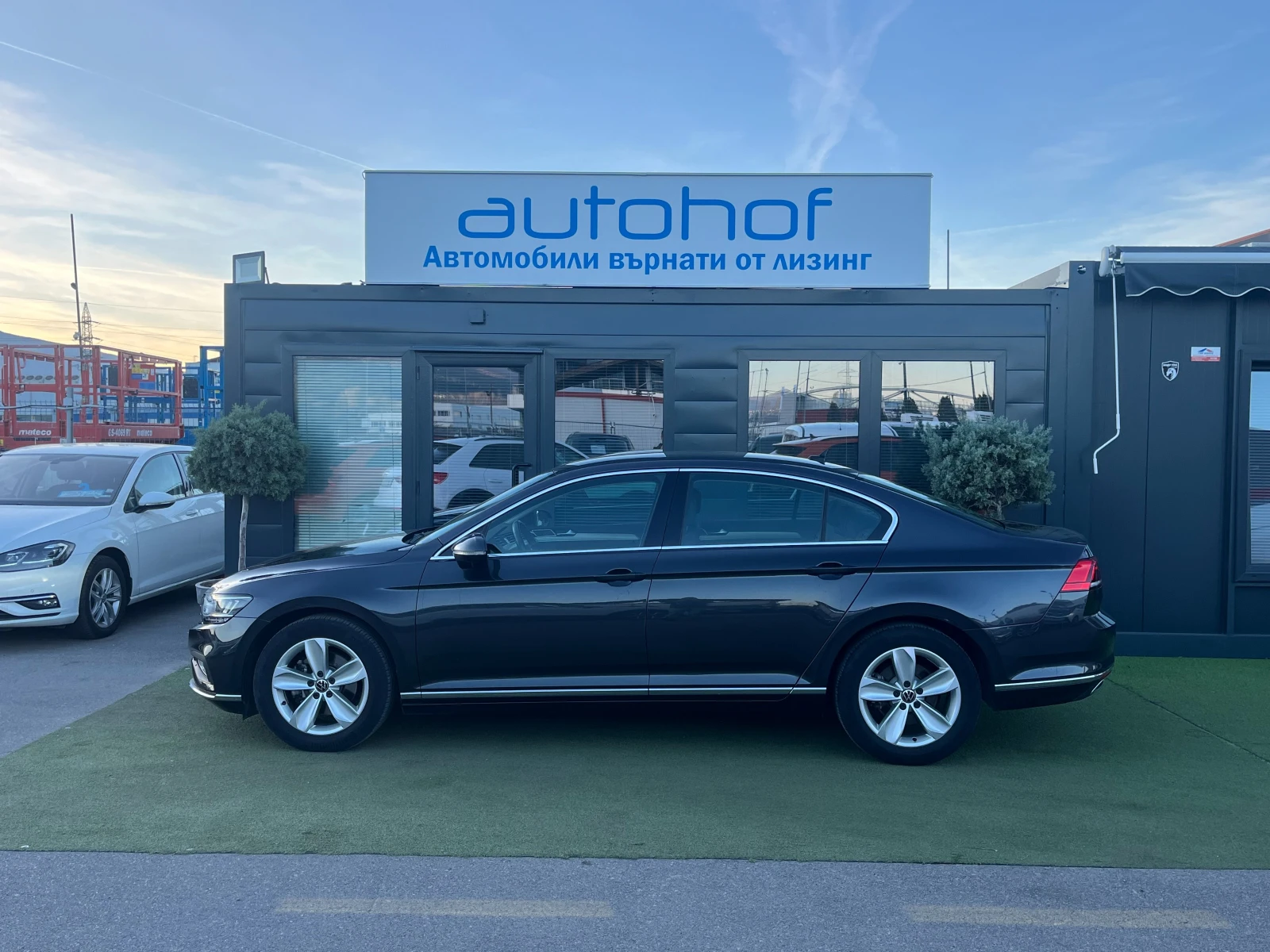 VW Passat ELEGANCE/2.0TSI/DSG7/190к.с./Гаранция - изображение 2