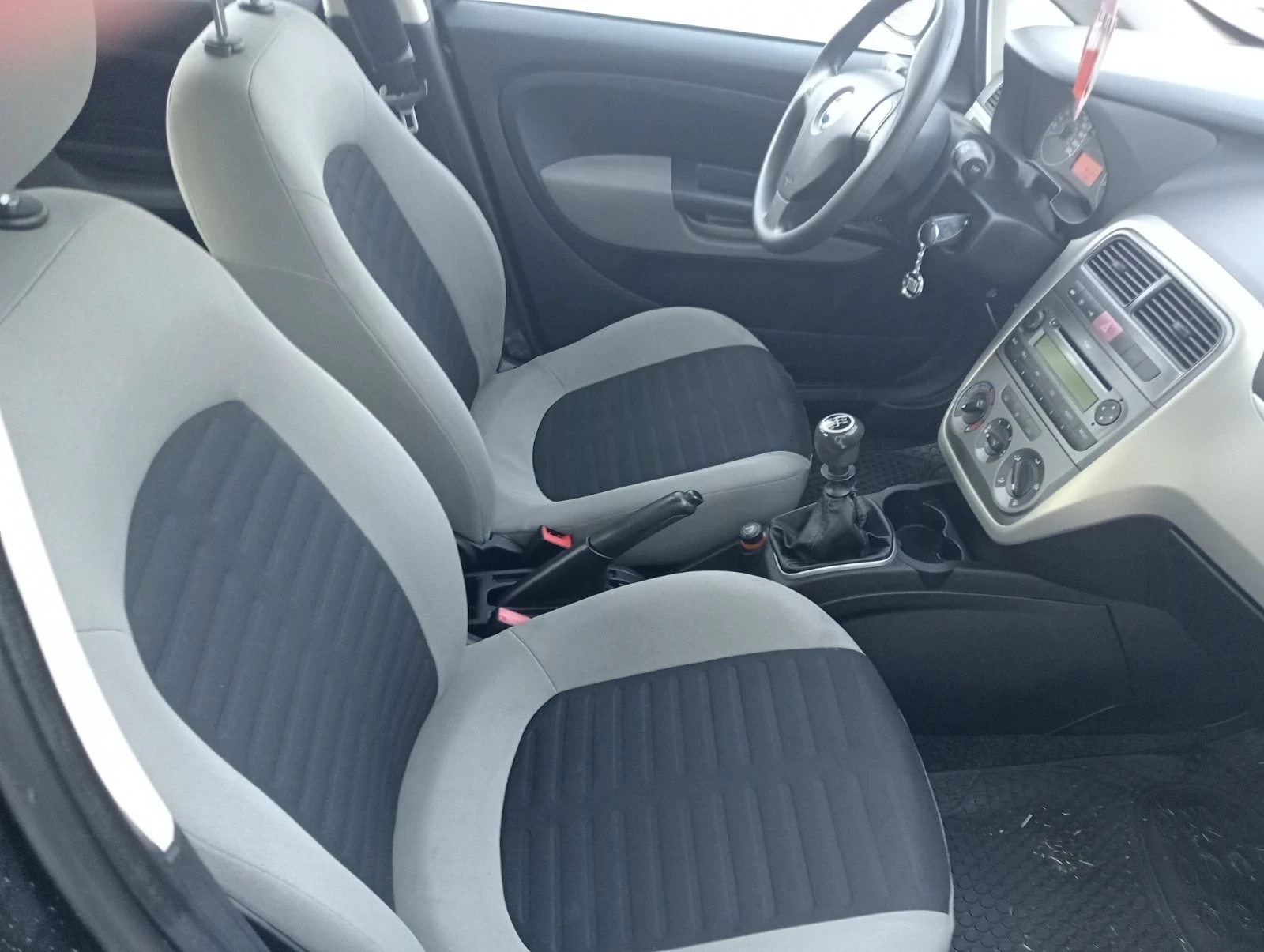 Fiat Punto 1.4 - изображение 7