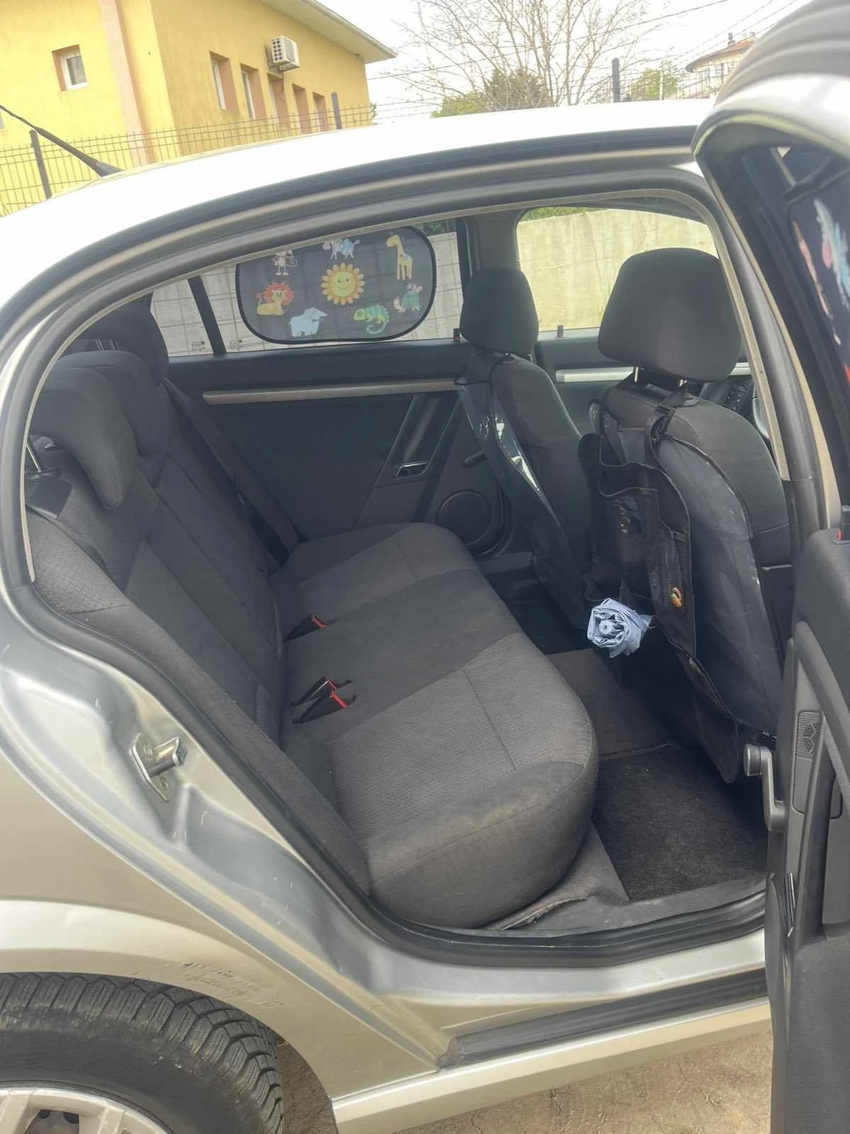 Opel Vectra 1.8i 160V - изображение 6