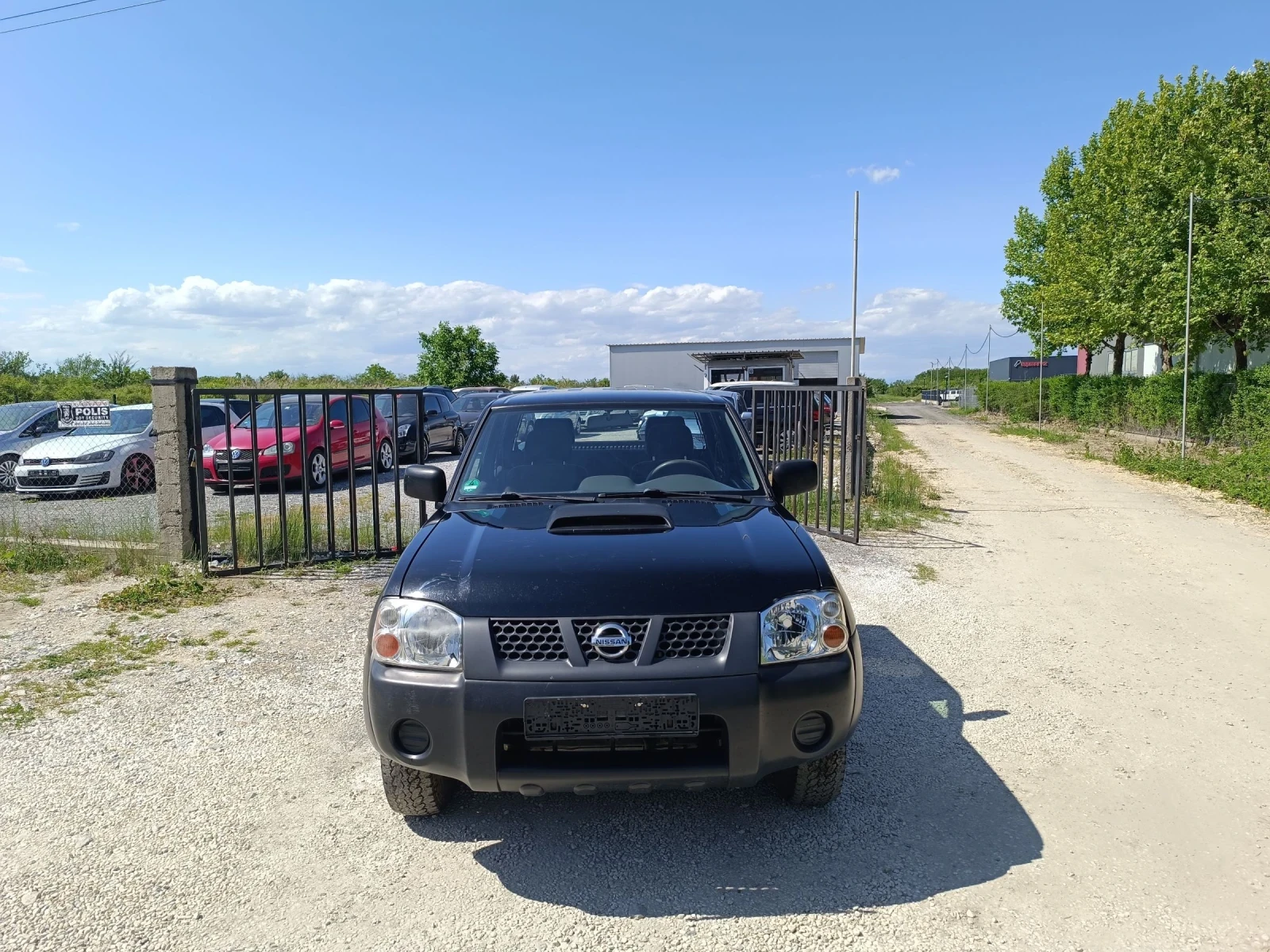 Nissan Pickup NP300 - изображение 2