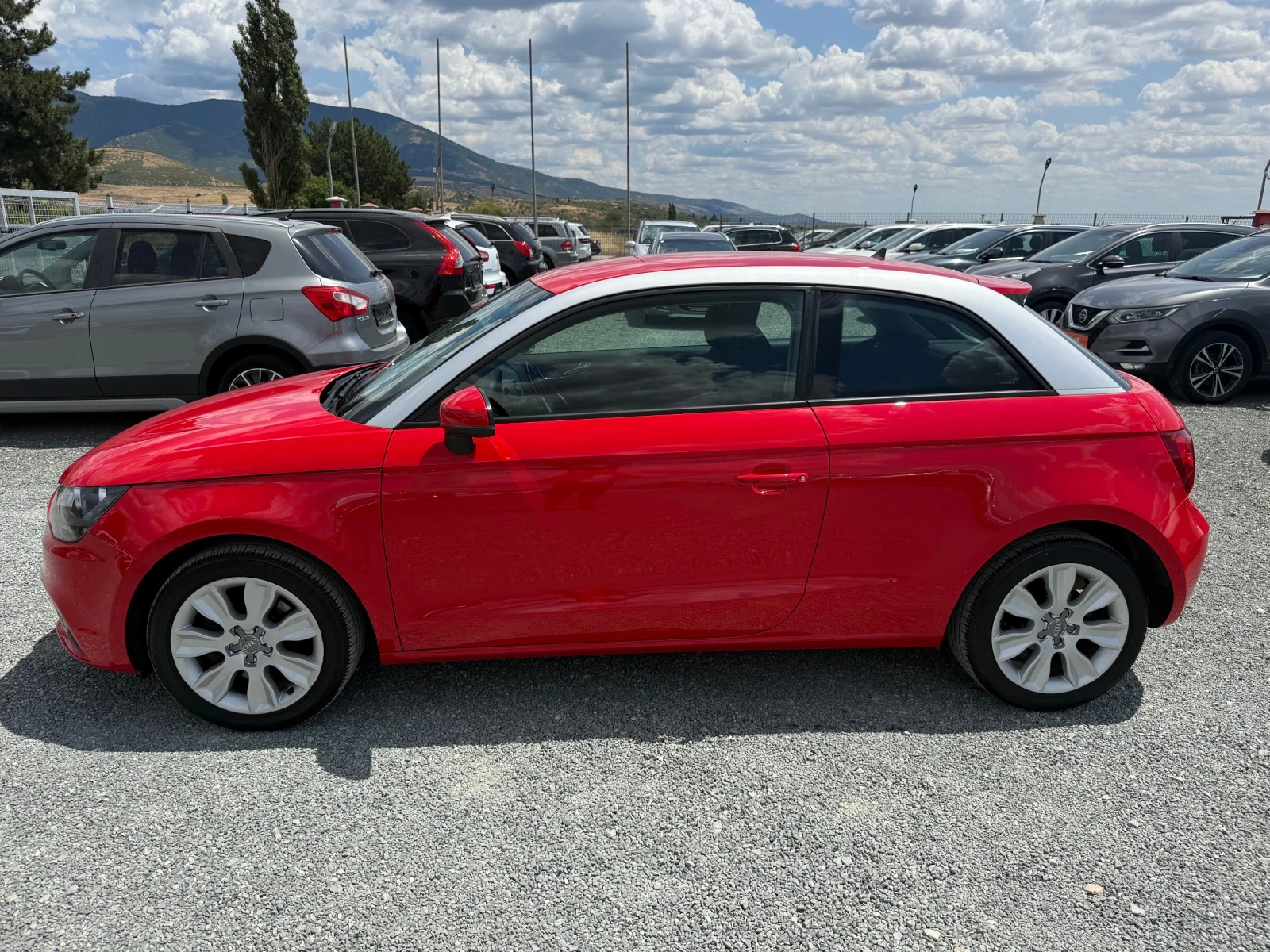 Audi A1 (KATO НОВА) - изображение 10