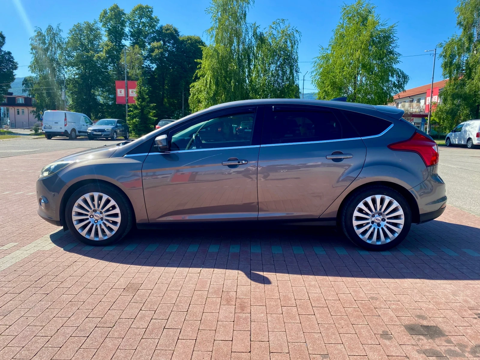 Ford Focus 1, 6 LPG TITANIUM  - изображение 3