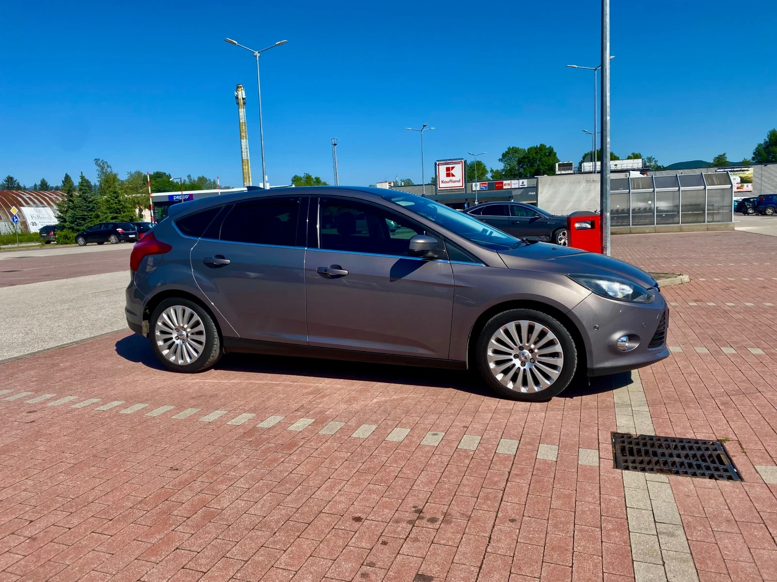 Ford Focus 1, 6 LPG TITANIUM  - изображение 5