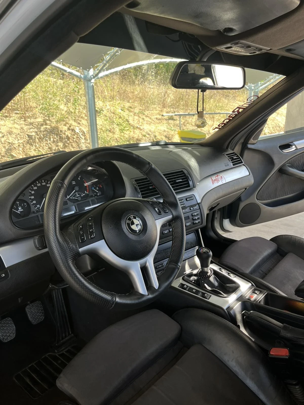 BMW 330  - изображение 8